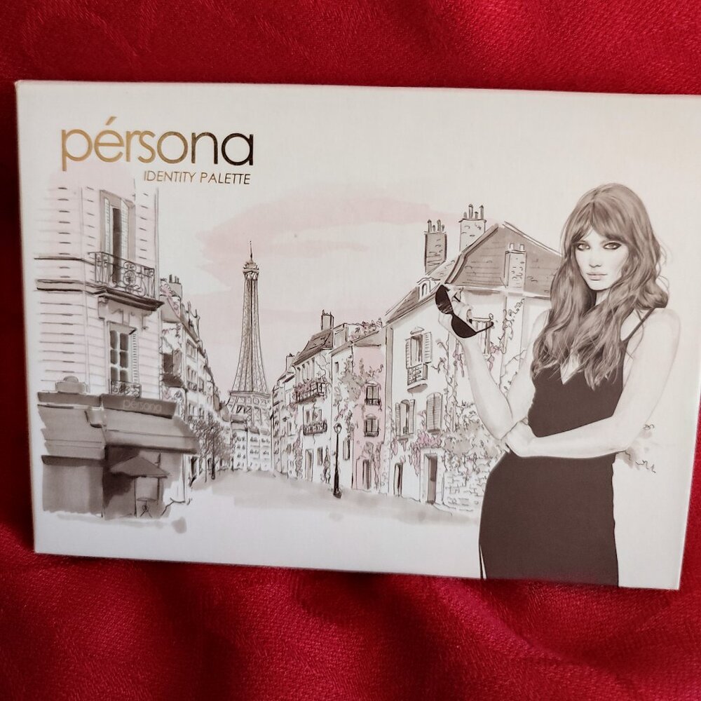 Persona Identity eyeshadow pallet